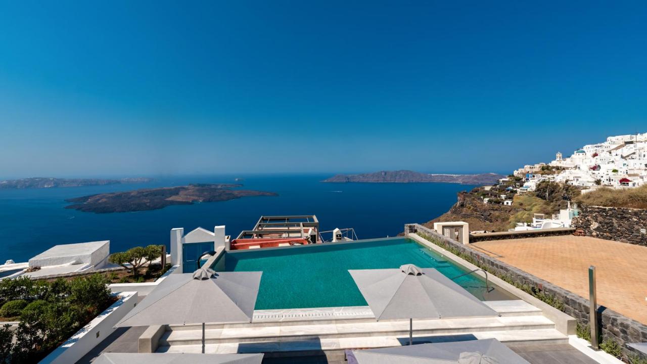 5* Boutique Hotel in Santorini with breathtaking views